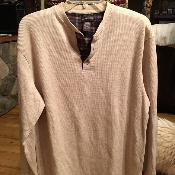 St. John's Bay Other - Men’s thermal like tan LS shirt for cold weather